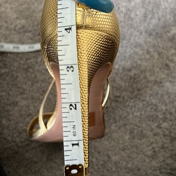 Jessica Simpson Gold 4” heel, size 10, gently used, great condition. - Picture 6 of 7